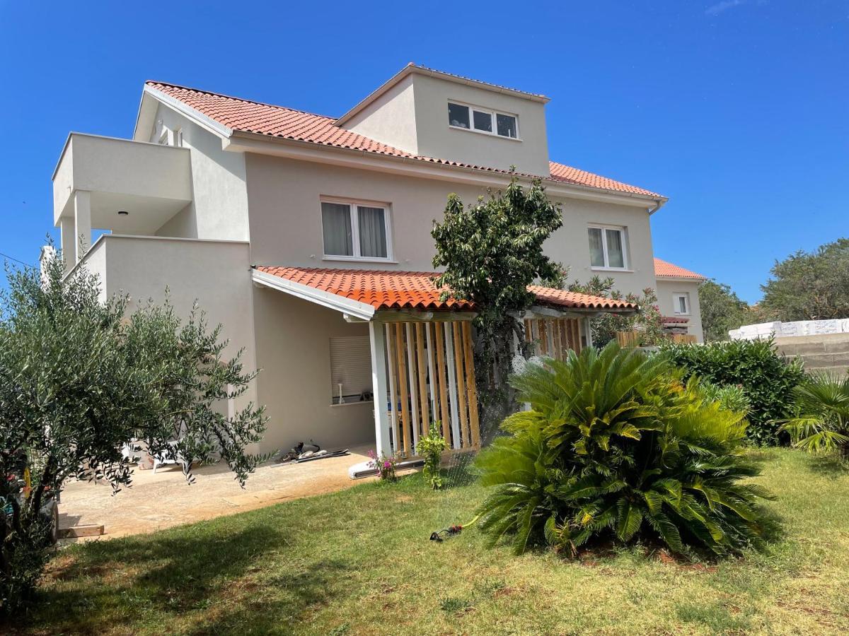 Villa Tiego 梅杜林 外观 照片