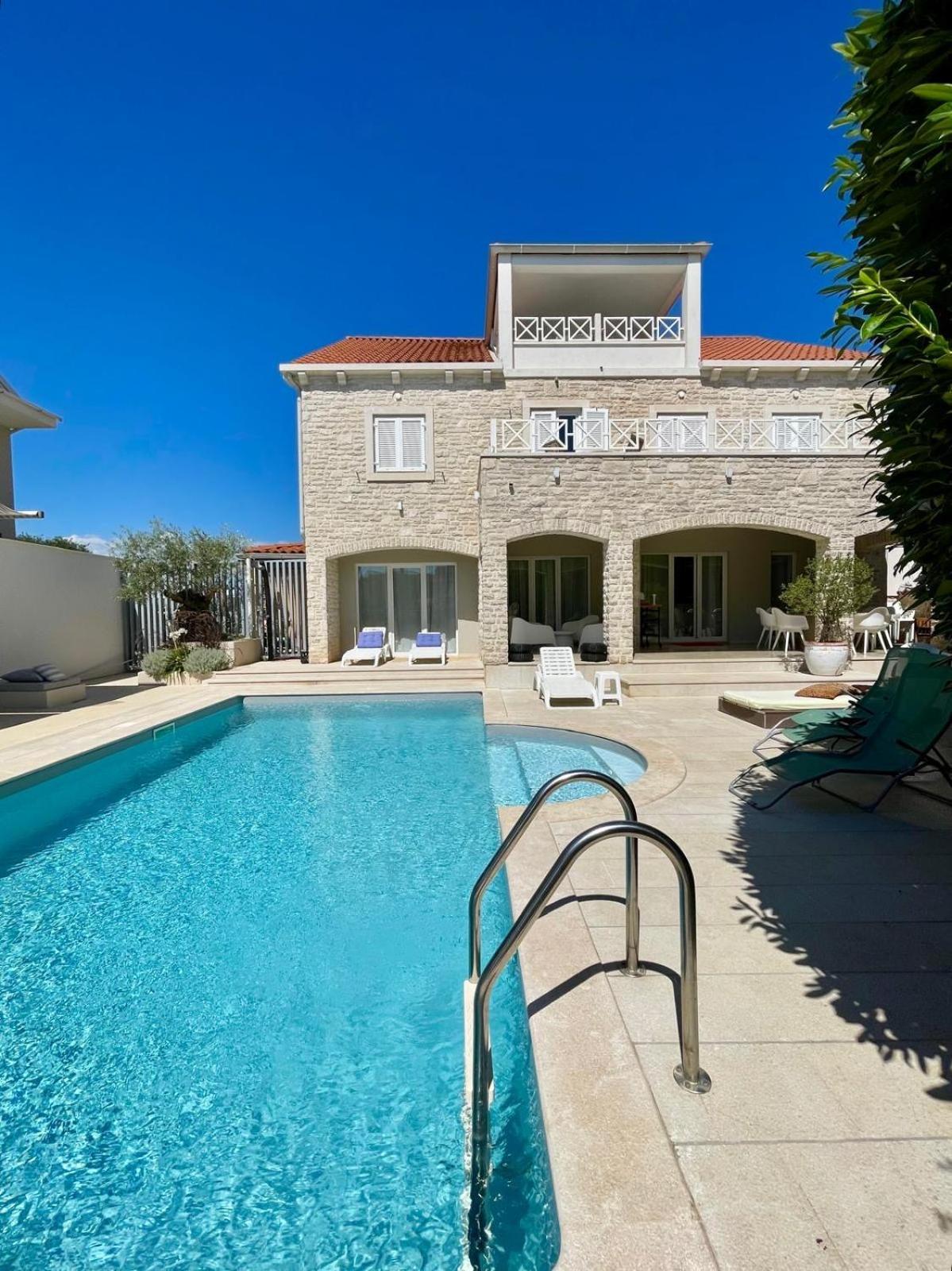 Villa Tiego 梅杜林 外观 照片